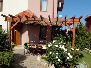 Фотографии Гостевой дом Zenith Guest House г. Созополь (Болгария) №2 Фото Гостевой дом Zenith Guest House г. Созополь 2