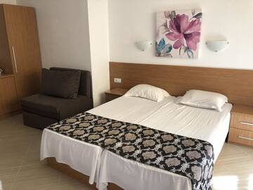 Фотографии Гостевой дом Hotel Time out г. Созополь (Болгария) №2 Фото Гостевой дом Hotel Time out г. Созополь 2