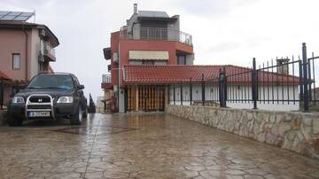 Фотографии Гостевой дом Neli Sea Villa г. Созополь (Болгария) №3 Фото Гостевой дом Neli Sea Villa г. Созополь 3