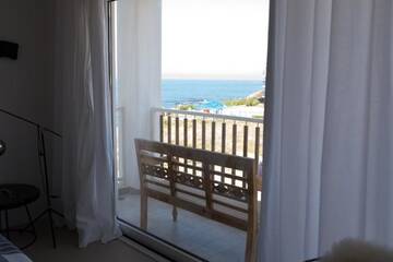 Фото номера Двухместный номер с 1 кроватью и боковым видом на море Отель Sea Sense Boutique Hotel г. Созополь 9