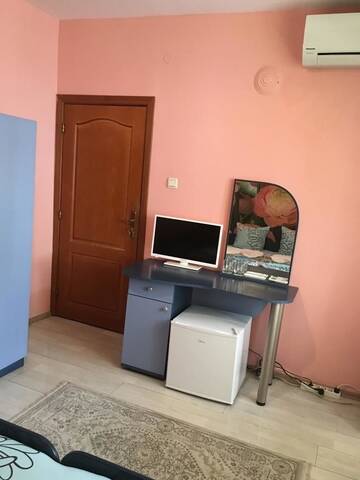 Фото номера Двухместный номер Делюкс с 1 кроватью Гостевой дом Guest House Hristina г. Созополь 3