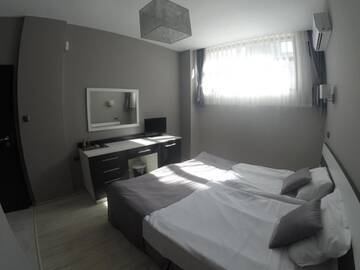 Фото номера Budget Double Room No Balcony Гостевой дом Polina Beach г. Созополь 5