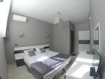 Фото номера Budget Double Room No Balcony Гостевой дом Polina Beach г. Созополь 7