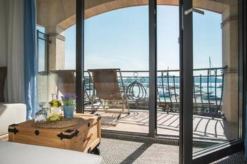Фото номера Двухместный номер с 1 кроватью с видом на море Отель Blu Bay Hotel Sozopol г. Созополь 4