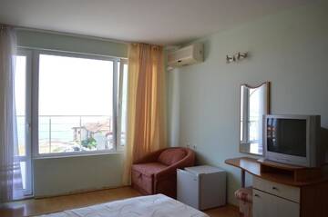 Фото номера Двухместный номер с 1 кроватью с видом на море Отель Family Hotel Coral г. Созополь 19