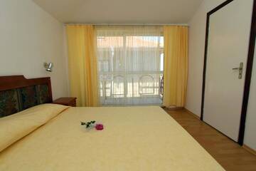 Фото номера Люкс с частичным видом на море Отель Family Hotel Verona г. Созополь 5