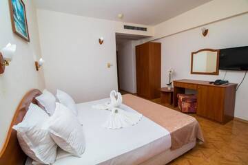Фото номера Двухместный номер с 1 кроватью с видом на море Отель Hotel Sunny г. Созополь 6