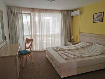 Фото номера Двухместный номер с 1 кроватью и балконом Отель Hotel Calisto г. Созополь 5