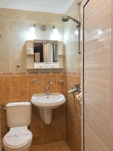 Фото номера Economy Quadruple Room - Ground Floor, No Balcony Отель Hotel Silver г. Созополь 8