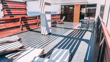 Фото номера Апартаменты с видом на море - Пентхаус Отель Design Hotel Logatero г. Созополь 4