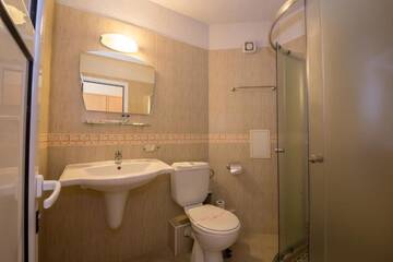 Фото номера Двухместный номер с 1 кроватью и балконом Отель Hotel Briz г. Созополь 8