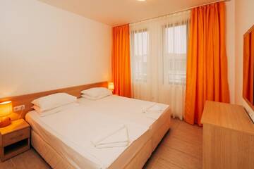 Фото номера Апартаменты с 2 спальнями Курортные отели Green Life Beach Resort г. Созополь 3