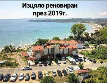 Фото номера Трехместный номер Отель Golden Place г. Созополь 5