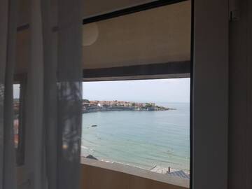 Фото номера Стандартный двухместный номер с 1 кроватью и видом на море Отель Family Hotel Alfa Vita г. Созополь 4