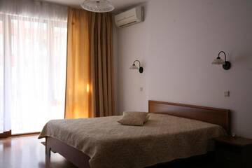 Фото номера Апартаменты с 1 спальней и балконом Апарт-отели Apart-Hotel Onegin &amp; SPA г. Созополь 3