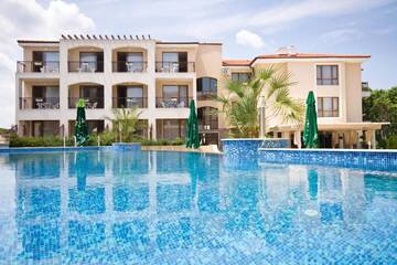 Фото номера Двухместный номер с 2 отдельными кроватями Отель Paradise Bay Hotel г. Созополь 17