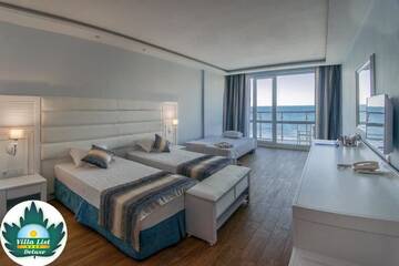 Фото номера Двухместный номер Делюкс с видом на море (для 2 взрослых) Отель Hotel Villa List г. Созополь 2