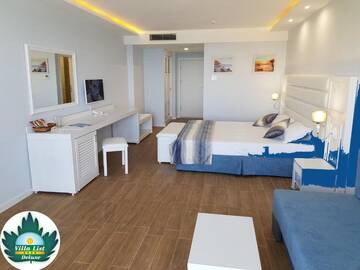 Фото номера Двухместный номер Делюкс с 2 отдельными кроватями Отель Hotel Villa List г. Созополь 3