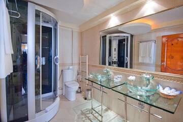 Фото номера Апартаменты с 1 спальней и видом на море Отель Hotel Villa List г. Созополь 4