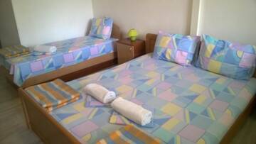 Фото номера Двухместный номер с 1 кроватью и балконом Гостевой дом Summer SZ Guest House г. Созополь 2